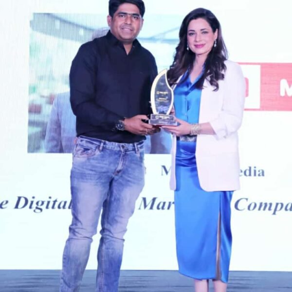 Business Connect — Recognition moment